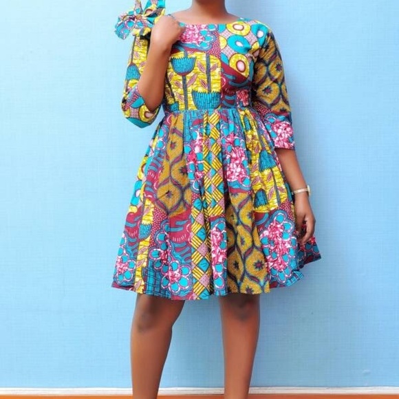 Dress - Picture 2 of 4